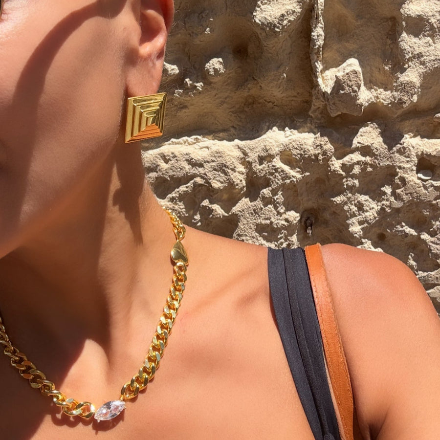GOLD DOUBLE HEART STONE NECKLACE